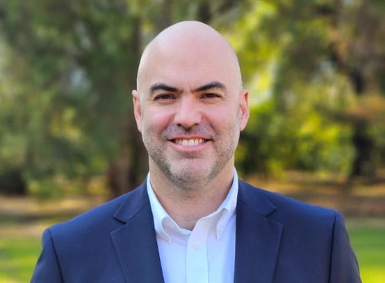 Diego De La Sotta – Fractional Sales Leader for SaaS, AI & Industrial Tech